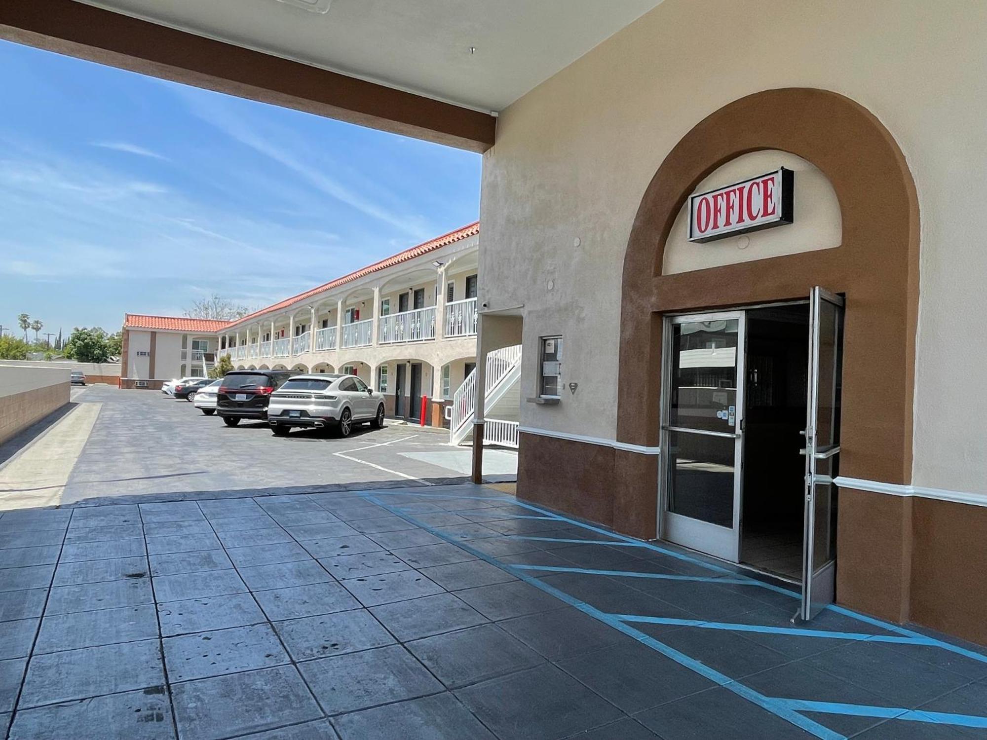Diamond Inn - Los Angeles — Photos 2
